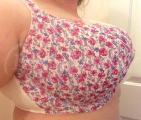 38J - Cleo » Chloe (6601) Wearing bra - Side view