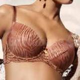 90C - Kris Line » Camel Brassiere